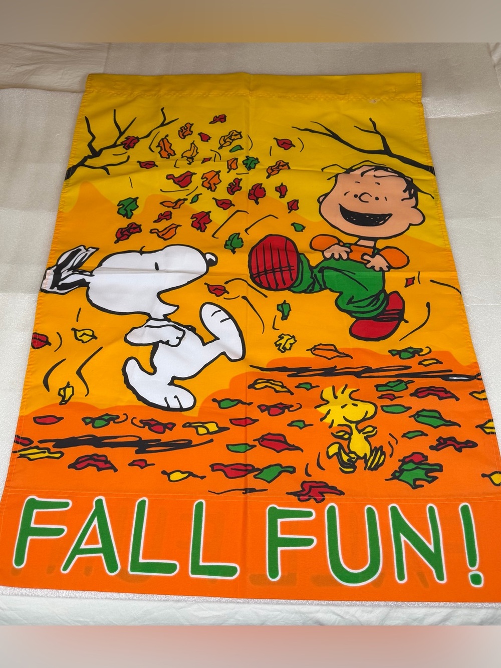Peanuts Snoopy Linus Woodstock Fall Fun Outdoor Large Flag Garden 29X 41 Flaws